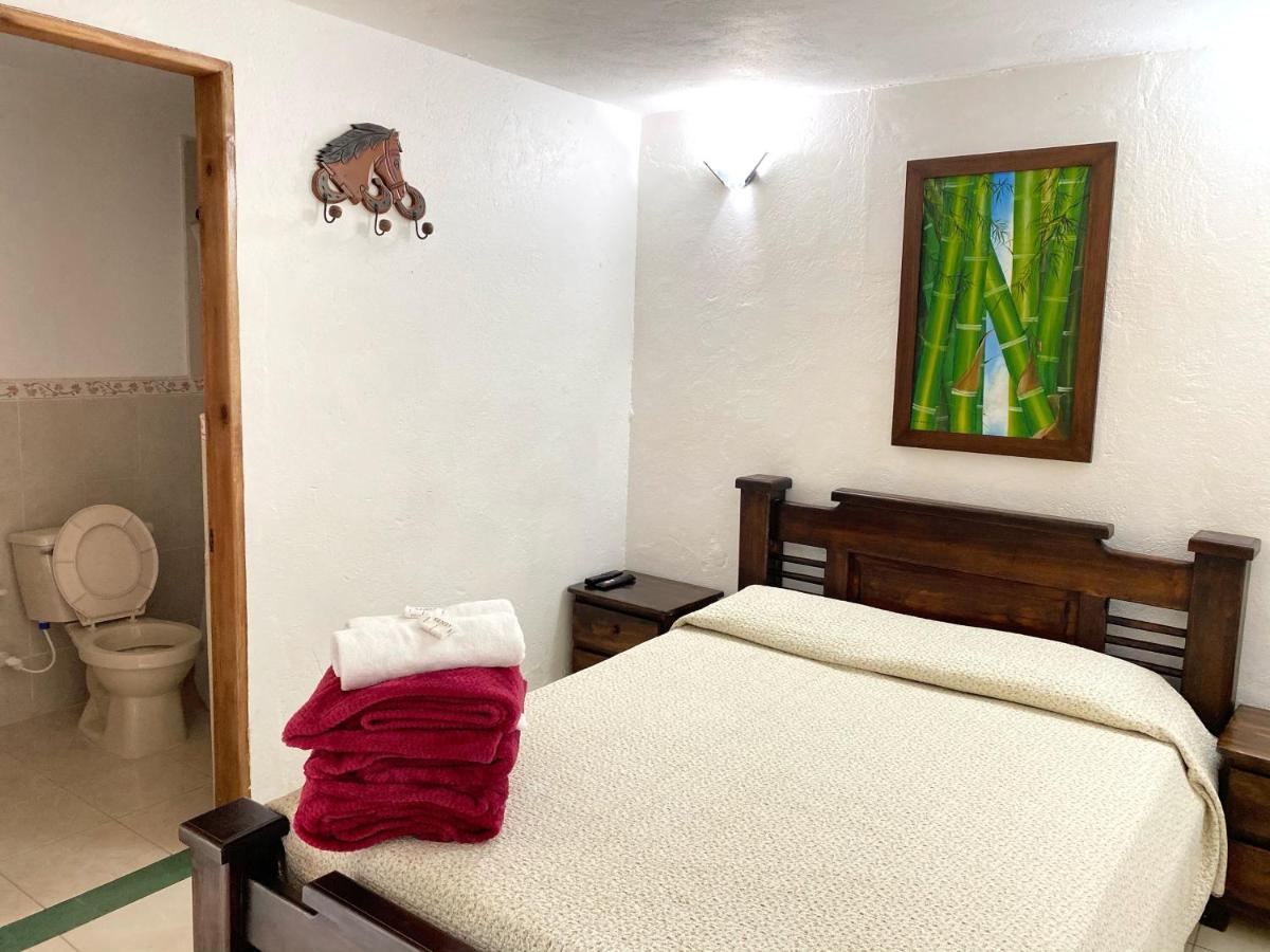 Finca Hotel La Ponderosa Ріонегро Екстер'єр фото